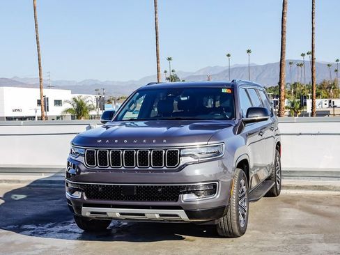 Certified 2024 Jeep Wagoneer Series II image 4