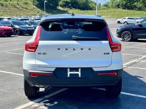 New 2026 Volvo XC40 B5 Ultra w/ Climate Package image 5