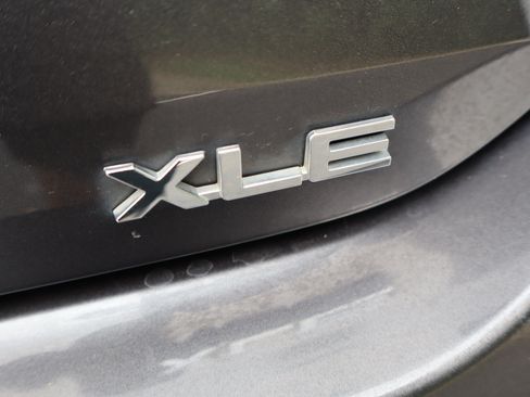 Used 2021 Toyota Highlander XLE AWD/4WD image 73