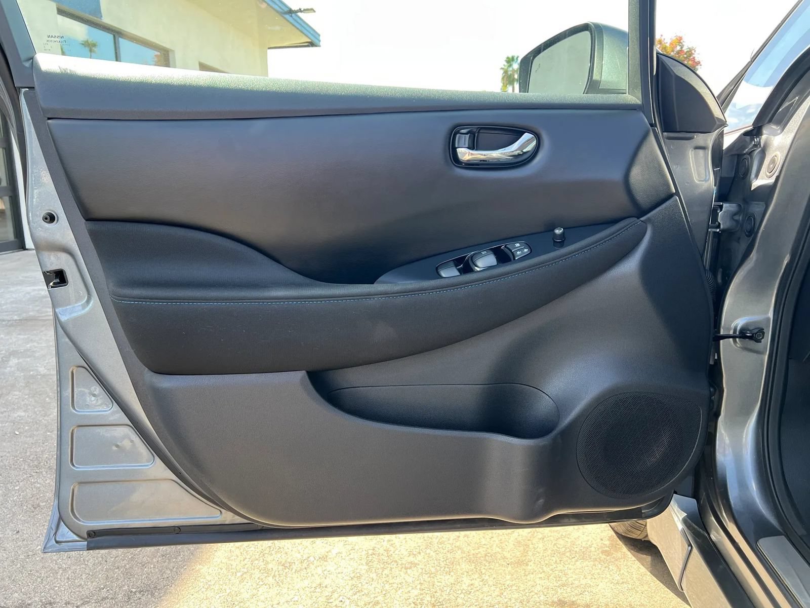 Used 2024 Nissan Leaf SV Plus FWD image 9