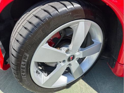 Used 2005 Pontiac GTO Coupe 2D image 24