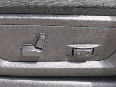 New 2026 RAM 2500 Big Horn AWD/4WD image 20