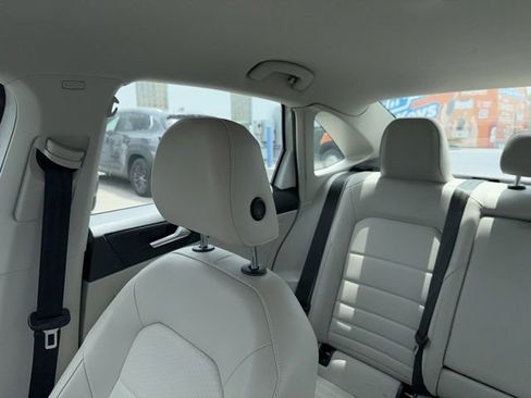 Used 2022 Volkswagen Jetta SE FWD image 40