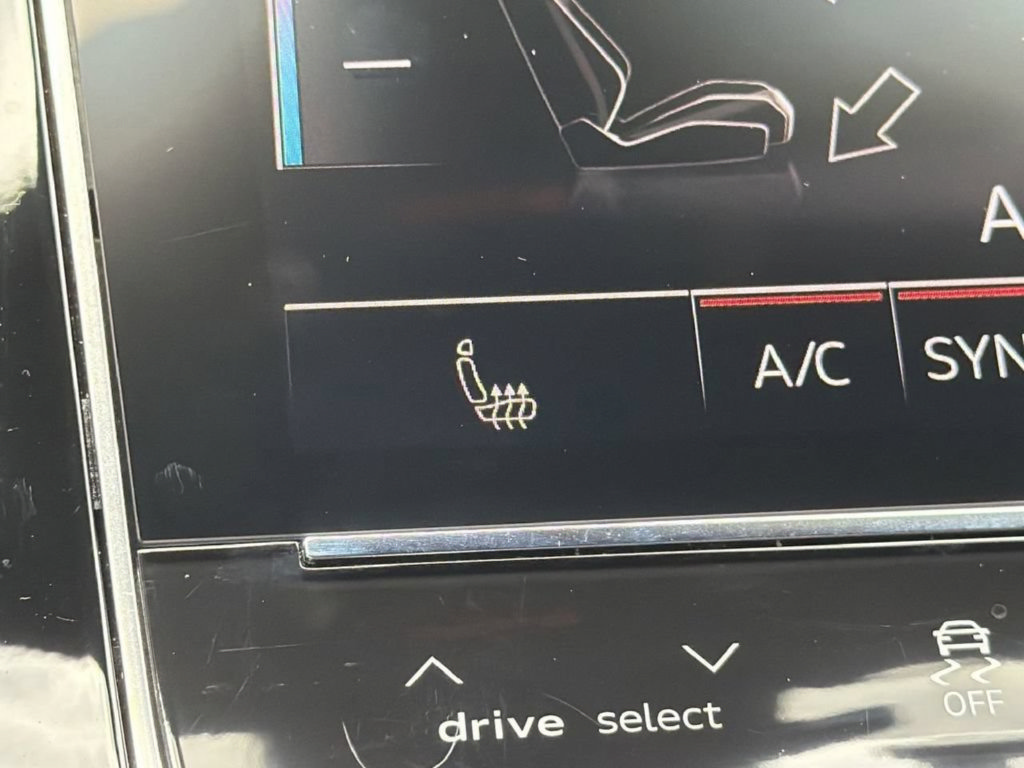 Used 2024 Audi SQ7 Premium Plus AWD/4WD image 23