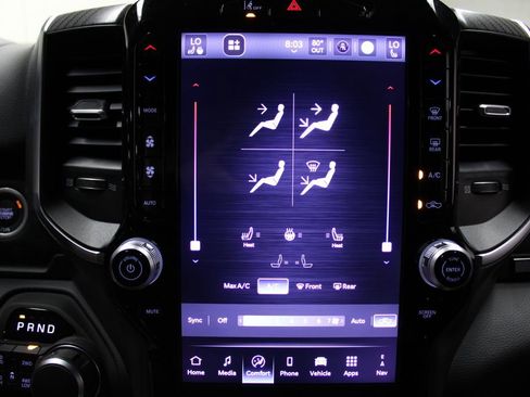 New 2026 RAM 1500 4x4 Crew Cab image 16