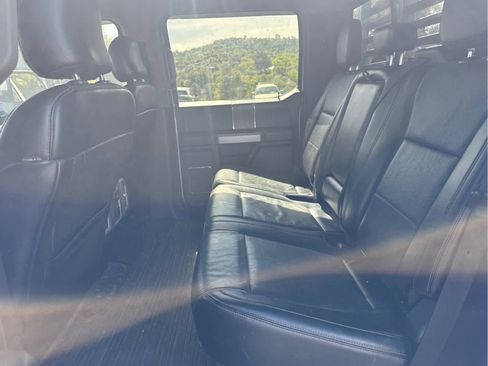 Used 2017 Ford F350 Lariat image 10