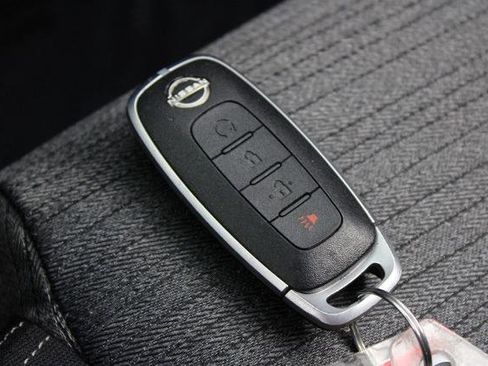 Certified 2023 Nissan Rogue SV image 29