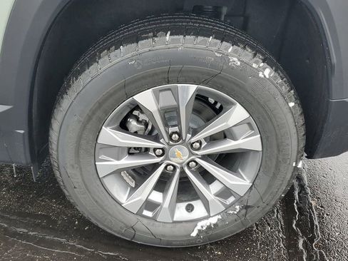 New 2026 Chevrolet Equinox LT w/ Convenience Package II image 5