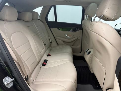 Used 2018 Mercedes-Benz GLC 300 4MATIC image 30