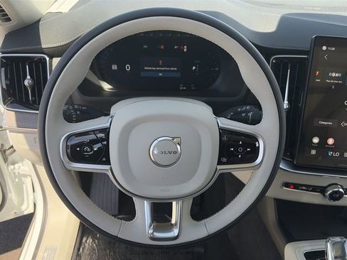 New 2026 Volvo XC90 T8 Ultra w/ Protection Package Premier AWD/4WD image 22