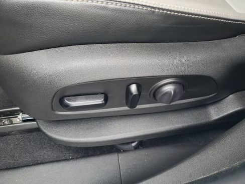 Certified 2020 Chevrolet Equinox Premier FWD image 20