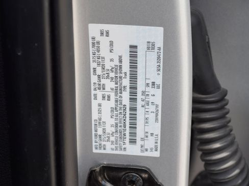 Used 2019 Ford F150 Lariat w/ Equipment Group 502A Luxury AWD/4WD image 28