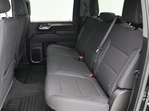 Used 2025 Chevrolet Silverado 2500 LT w/ Convenience Package AWD/4WD image 7