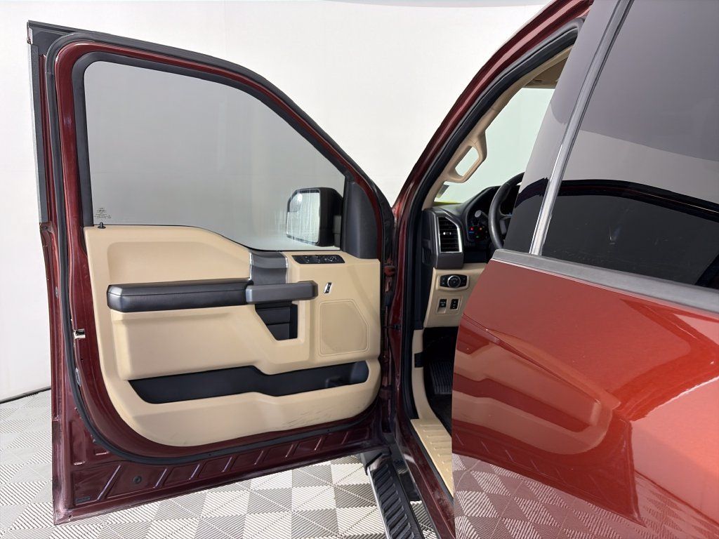 Used 2015 Ford F150 XLT w/ Equipment Group 302A Luxury AWD/4WD image 10