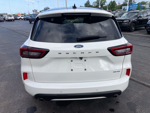 Used 2024 Ford Escape ST-Line w/ Tech Pack #1 AWD/4WD image 6