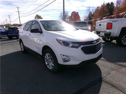 Used 2020 Chevrolet Equinox LT image 3