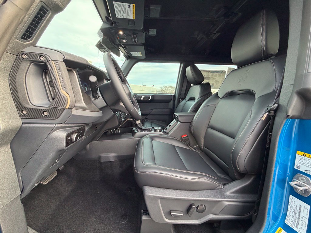 Certified 2025 Ford Bronco Badlands AWD/4WD image 21