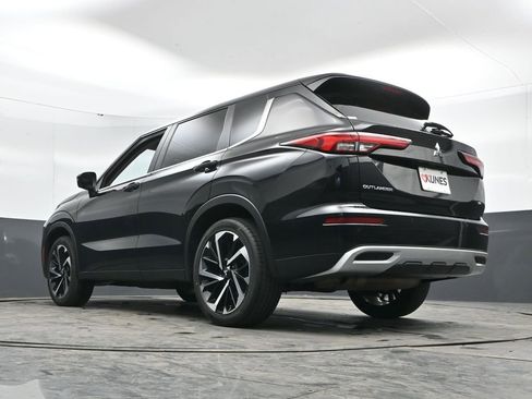 Used 2024 Mitsubishi Outlander SE image 49