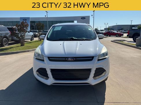 Used 2016 Ford Escape SE FWD image 9