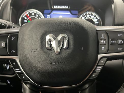 Used 2025 RAM 1500 Big Horn AWD/4WD image 15