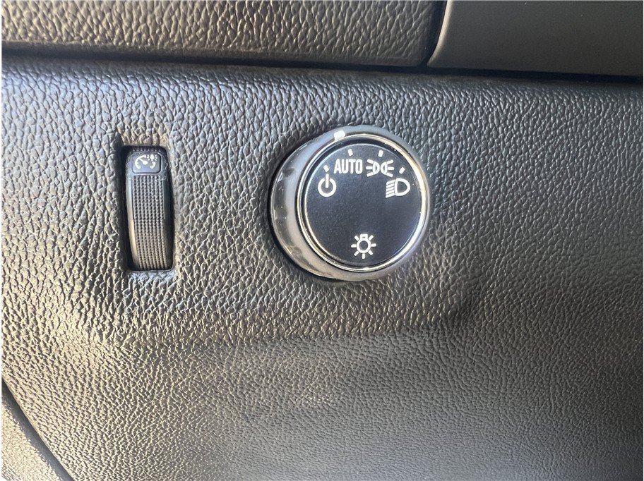 Used 2018 Chevrolet Colorado LT RWD image 23