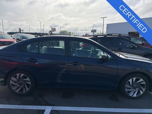Used 2024 Subaru Legacy Limited AWD/4WD image 2