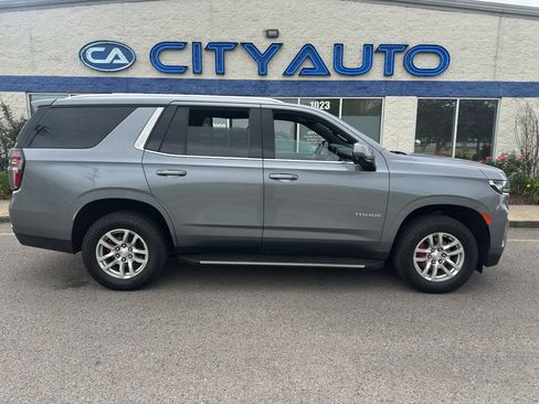 Used 2022 Chevrolet Tahoe LT w/ Luxury Package AWD/4WD image 3