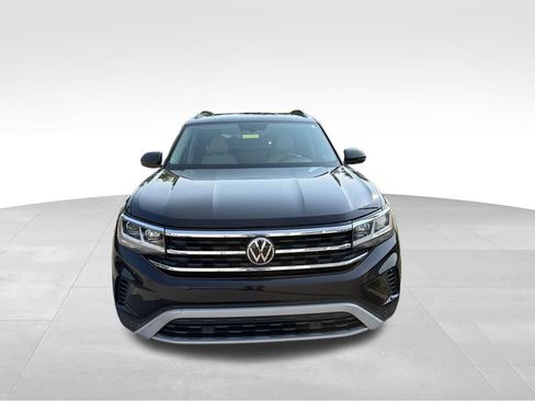 Used 2021 Volkswagen Atlas SE w/ Panoramic Sunroof Package FWD image 3
