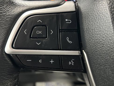 Used 2022 Toyota Sienna XLE image 21