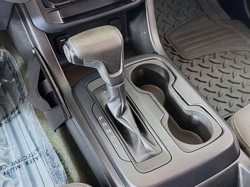 Used 2017 Chevrolet Colorado W/T w/ WT Convenience Package image 32