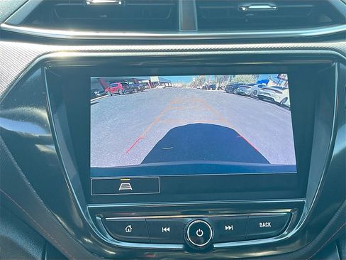 Used 2021 Chevrolet TrailBlazer RS w/ Sun and Liftgate Package image 13