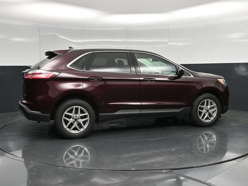 Used 2024 Ford Edge SEL w/ Convenience Package AWD/4WD image 2