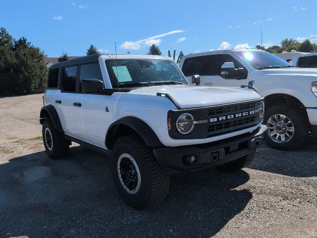 Used 2024 Ford Bronco Black Diamond w/ Sasquatch Package AWD/4WD image 3