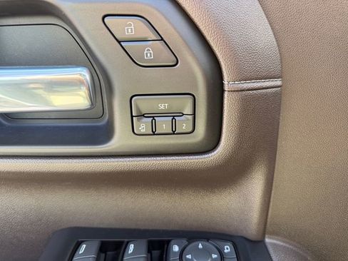 Used 2019 GMC Sierra 1500 SLT w/ SLT Premium Plus Package AWD/4WD image 12