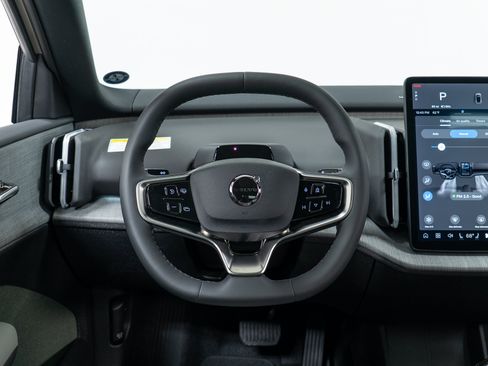 New 2026 Volvo EX30 Cross Country Ultra w/ Protection Package Premier AWD/4WD image 18