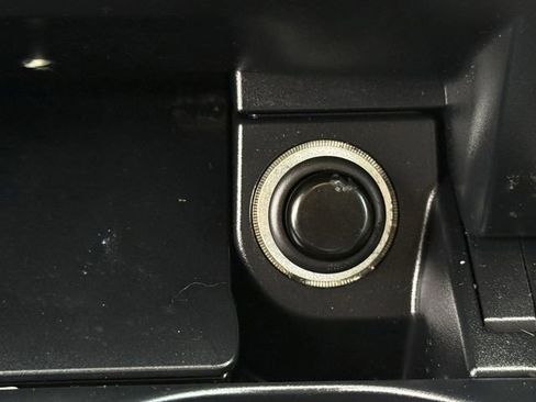 Used 2019 Mercedes-Benz C 300 Sedan image 21