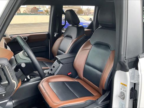 Used 2024 Ford Bronco Outer Banks image 26