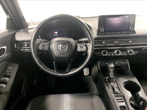 Used 2025 Honda Civic Sport image 17