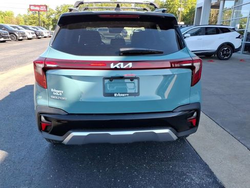 New 2026 Kia Seltos S FWD image 5