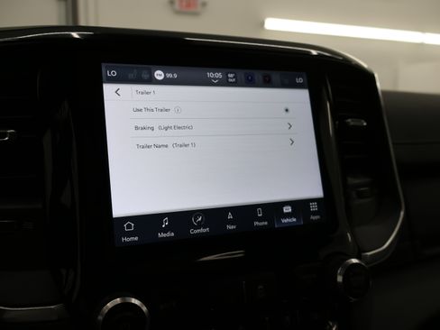 Used 2022 RAM 2500 Laramie w/ Night Edition AWD/4WD image 65