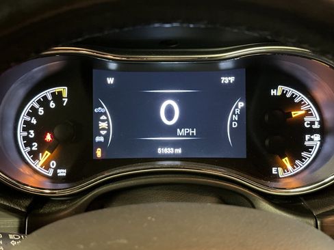 Used 2021 Jeep Grand Cherokee Laredo X image 24