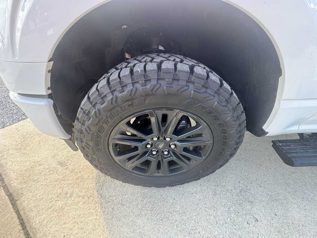Used 2024 Ford F150 Platinum w/ FX4 Off-Road Package AWD/4WD image 33