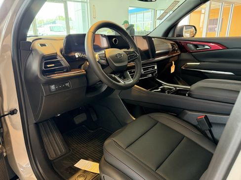 New 2026 Chevrolet Traverse Z71 image 9