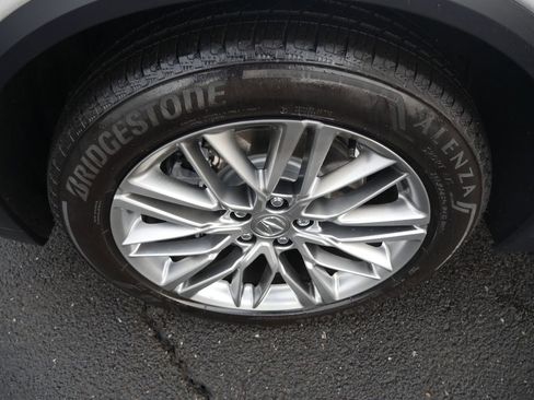 Used 2023 Acura MDX SH-AWD w/ Advance Package image 12