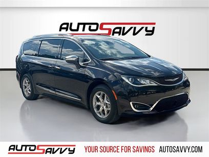 Used 2018 Chrysler Pacifica Limited w/ Advanced Safetytec Group