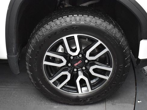Used 2024 GMC Sierra 1500 AT4 w/ AT4 Preferred Package image 34