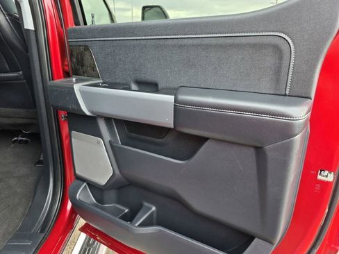 Used 2024 Ford F350 Lariat image 23