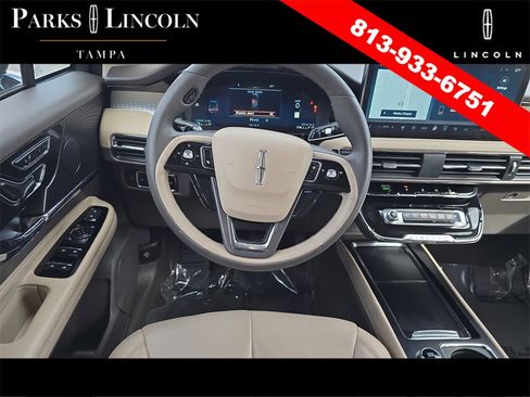 Certified 2023 Lincoln Corsair AWD w/ Equipment Group 101A image 12