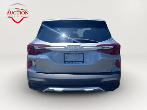 Used 2023 Kia Seltos LX AWD/4WD image 5