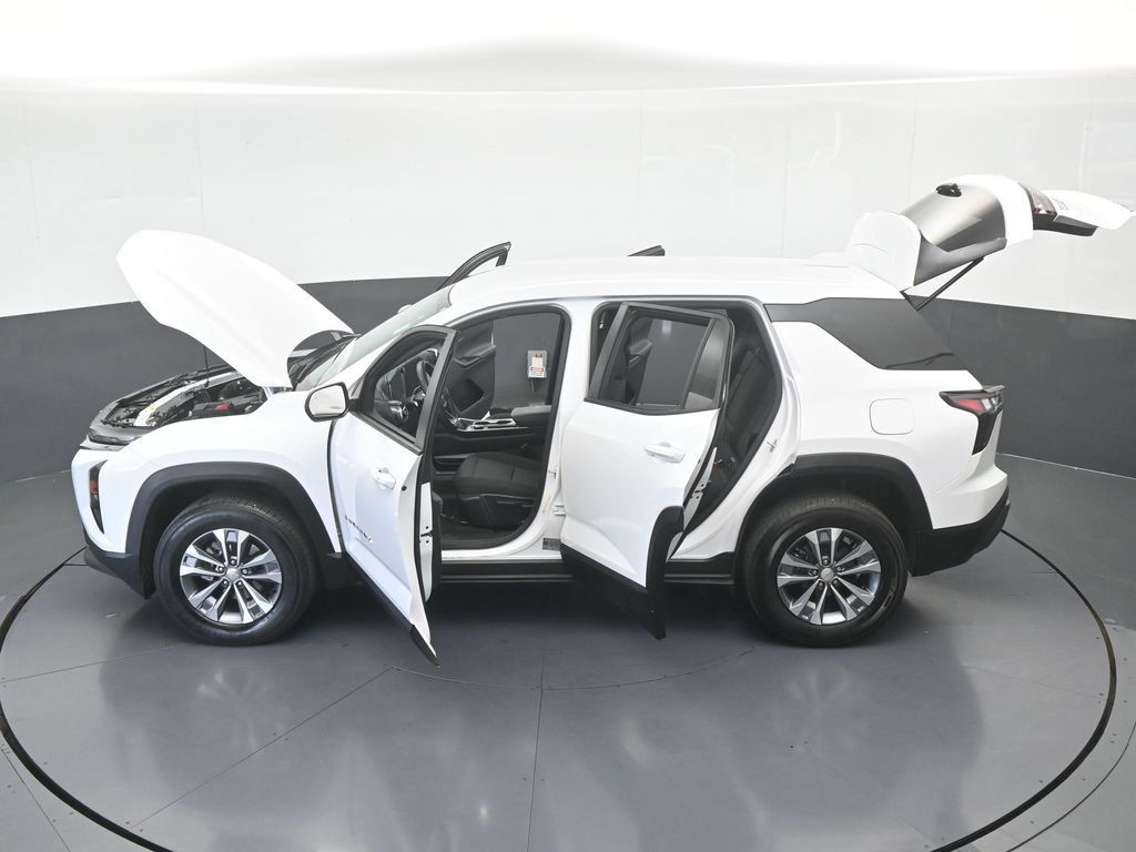 Used 2026 Chevrolet Equinox LT FWD image 61